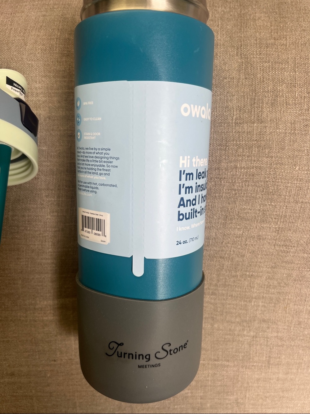 Owala FreeSip Stainless Steel Water Bottle in a 24 oz size blue & teal color - Picture 6 of 8